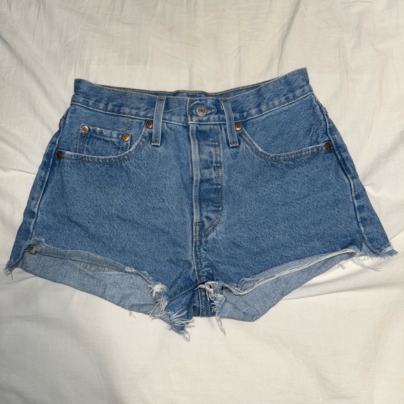Levi's 501 shorts - Picture 1 of 5
